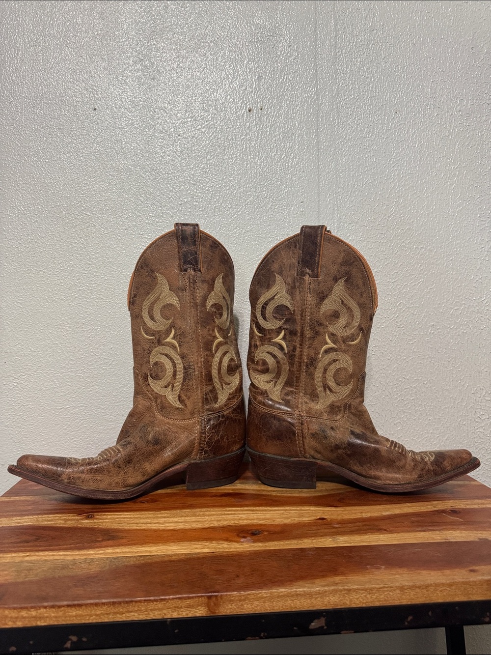 Justin Bent Rail Cowgirl Boots Puma Tan Distressed Leather Snip Toe Western 8 B - Picture 2 of 8